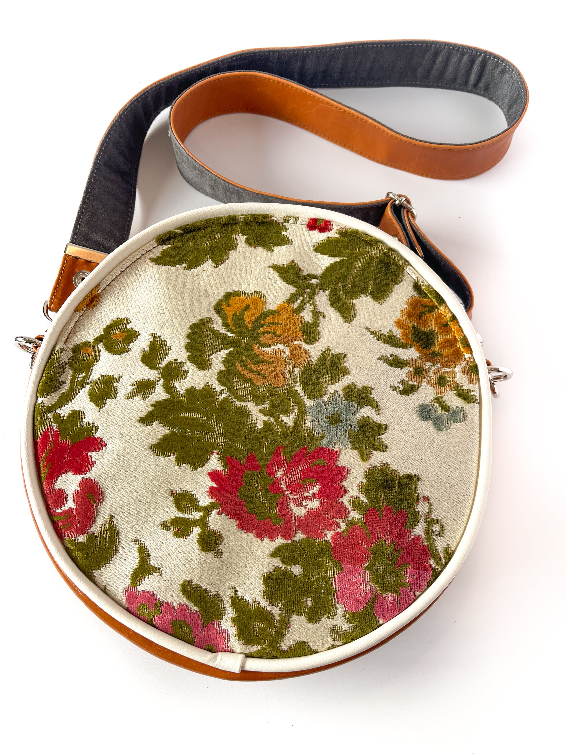 Vintage round purse sale