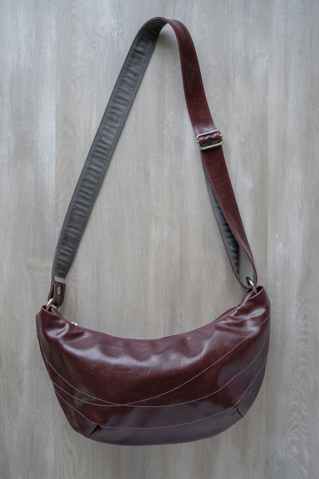 Womens Hobo Purse - Foxtrot Medium Topstitch Hobo Bag - Wine Vegan Leather#color_wine