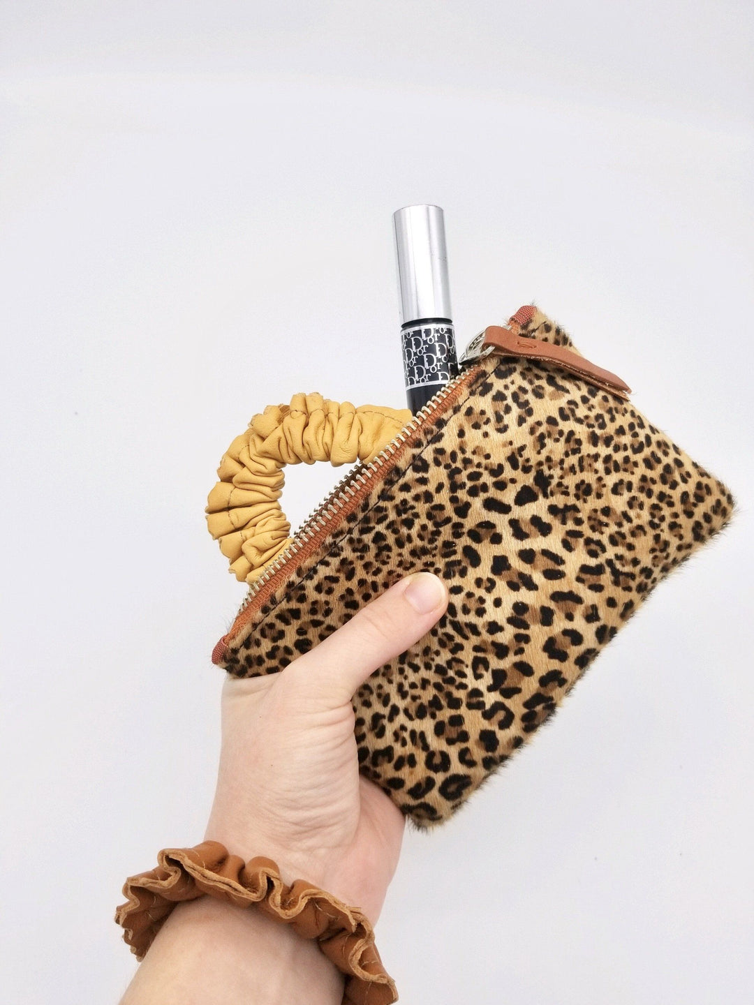 Small Valet Zipper Pouch from Leather#color_leopard-ponyhair